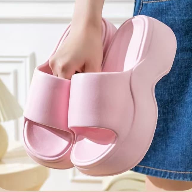 厚底　ブーツ 生成です
