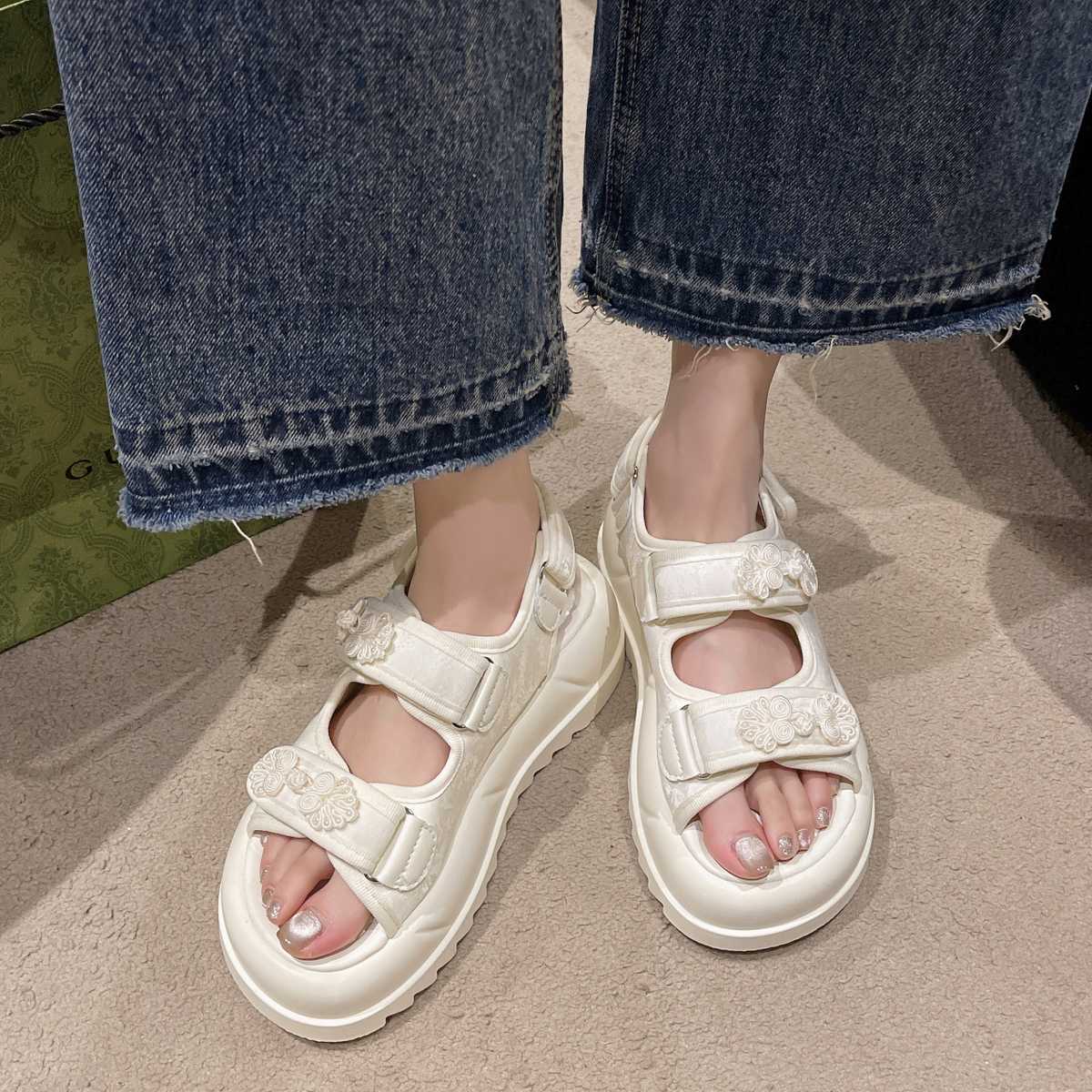 厚底　ブーツ フローラル厚底サンダル