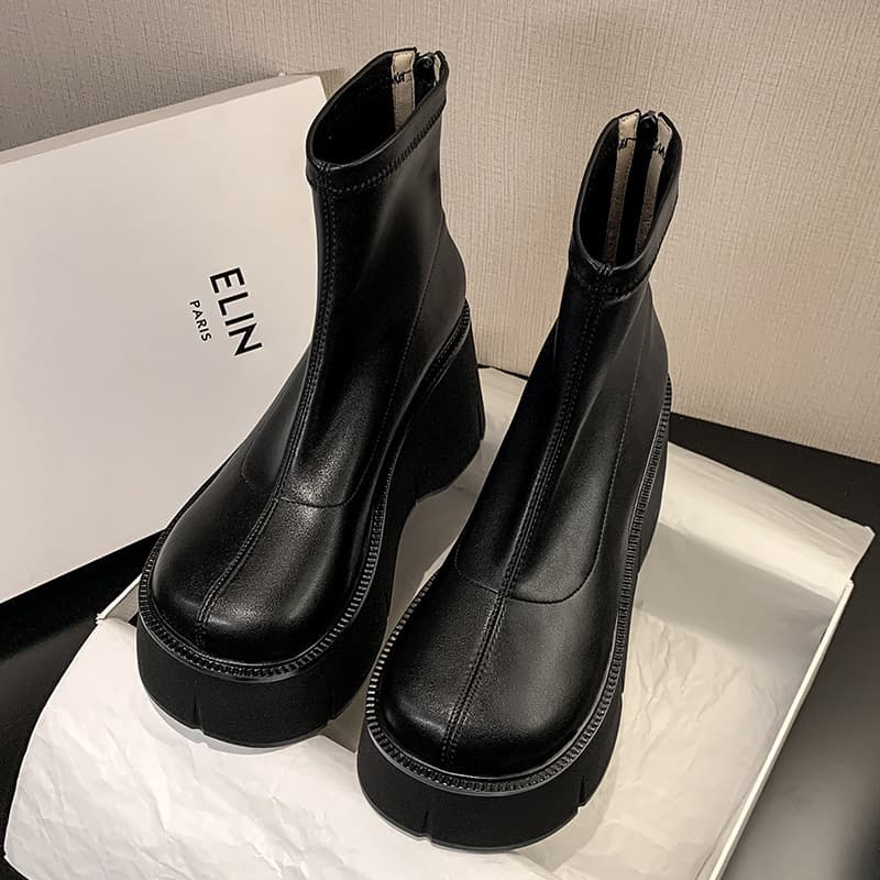 厚底　ブーツ ボリューム感のある厚底ストレッチブーツ