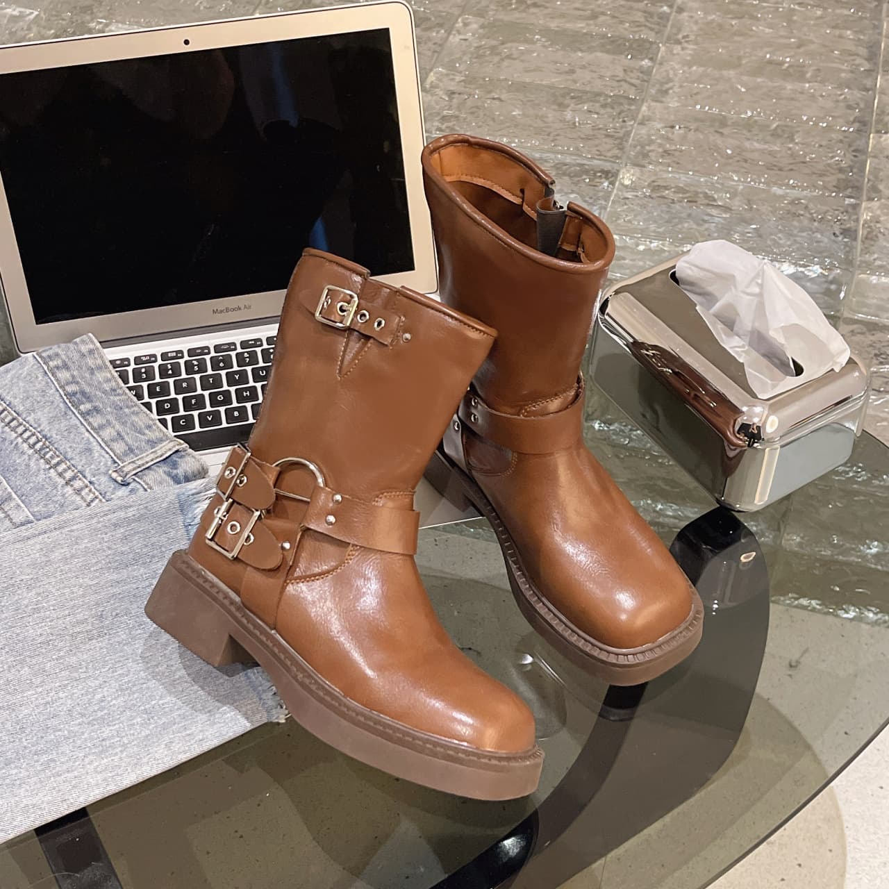 厚底 ブーツ バックルベルト付きショート厚底ブーツ